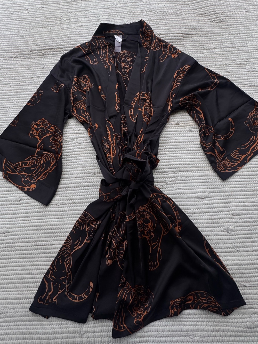 Auden Tiger Print Satin Kimono Robe Black Copper Tie Waist Sleepwear M/L - Picture 2 of 9